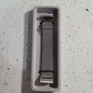 Fitbit Charge 3 & 4 Strap Replacement Mesh Band